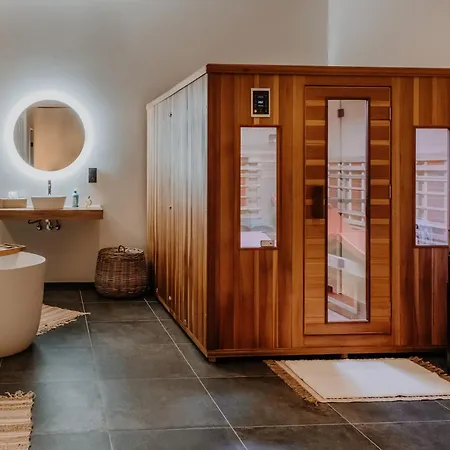 別荘 Queen's Avenue *