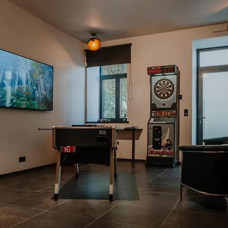 別荘 Queen's Avenue *