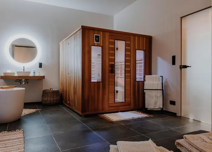 Queen's Avenue * Spa