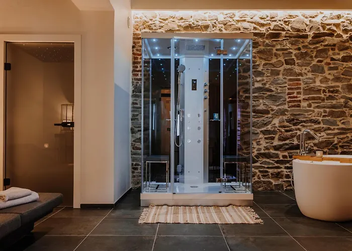 Queen's Avenue * Spa