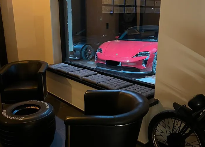 Queen's Avenue * Spa